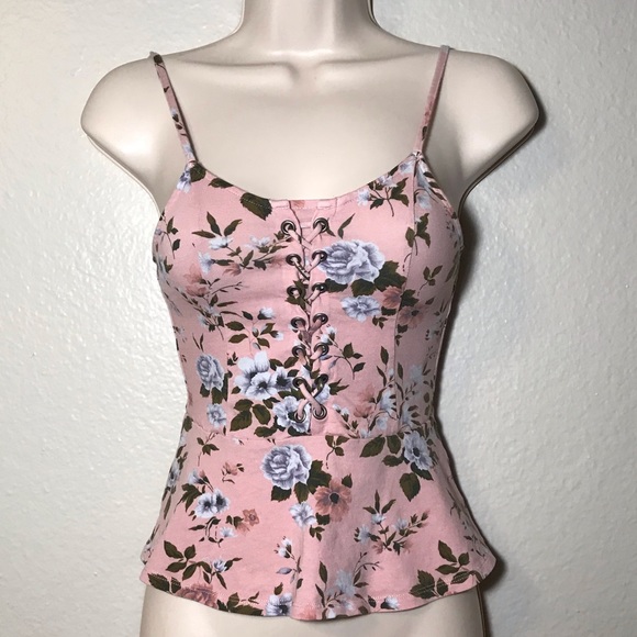 American Eagle Outfitters Tops - American Eagle soft floral front laced front top